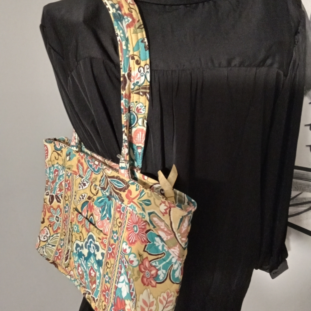 Preloved Vera Bradley flower shoulder purse